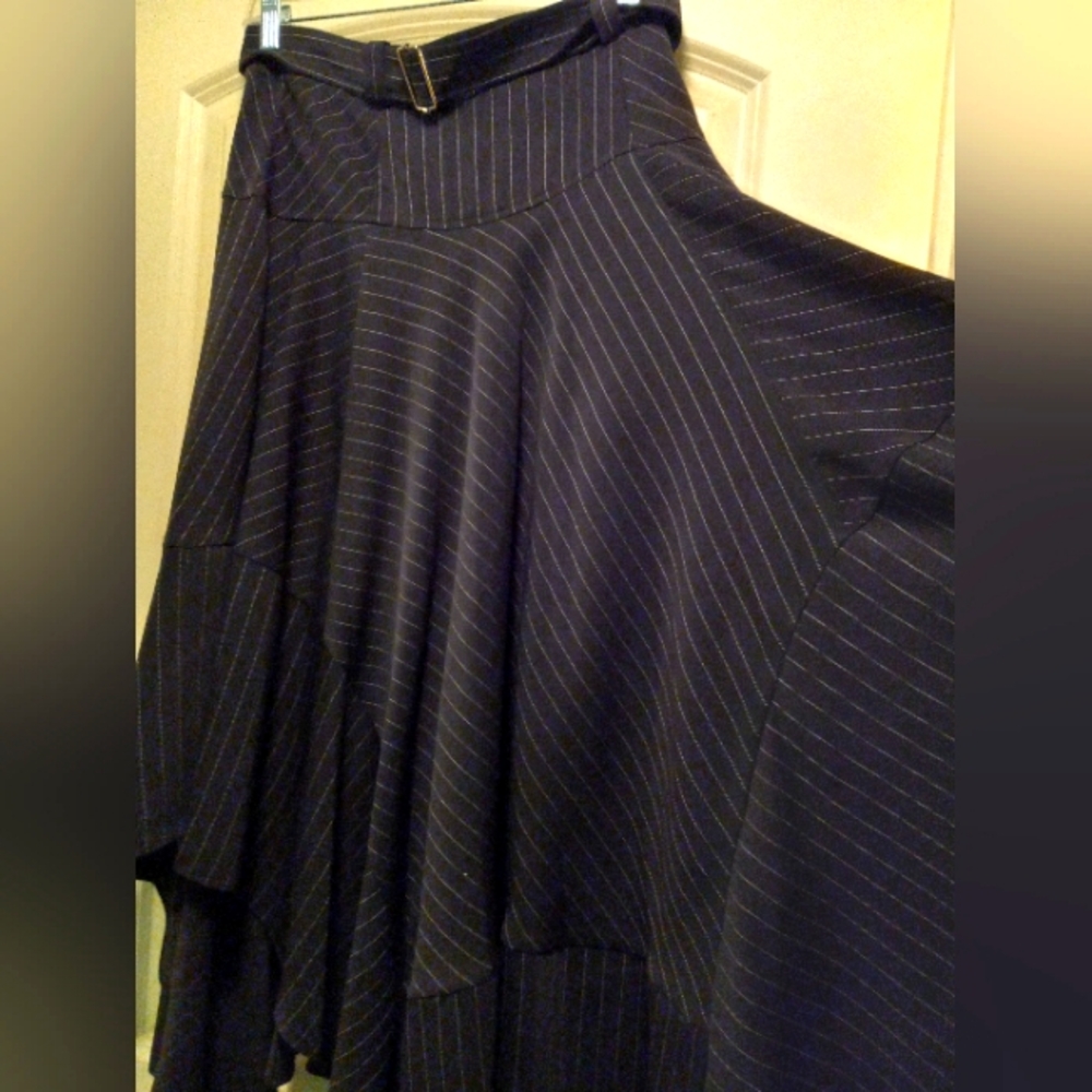 CALVIN KLEIN ASYMMETRICAL PINSTRIPE SKIRT LONG SIZE 2. NEVER WORN.